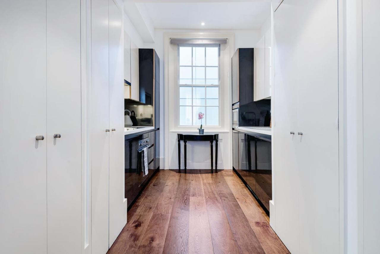Modern Mayfair Apartments London Exterior photo