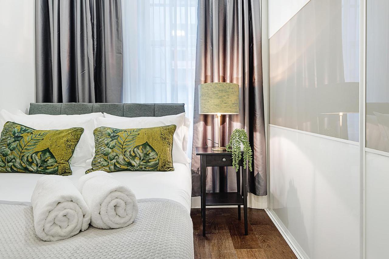 Modern Mayfair Apartments London Exterior photo